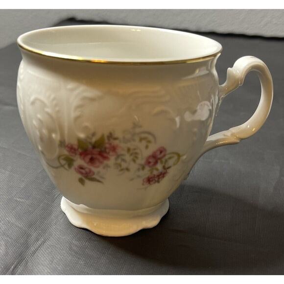 Vintage Bernadotte Porcelain Fine China‎ Cup and Saucer Rose Pattern w Gold Trim - Picture 2 of 10